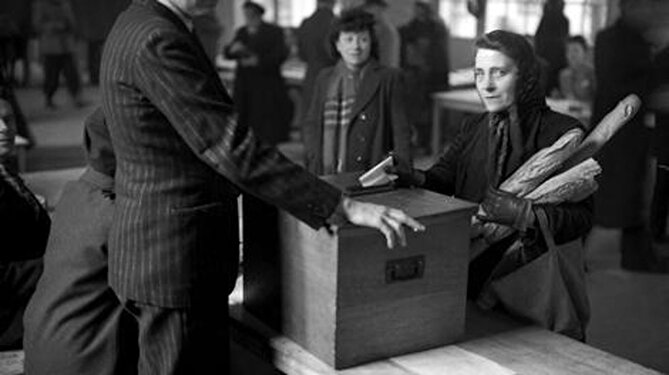 تصاویر قدیمی از مبارزات زنان فرانسه برای گرفتن حق رای