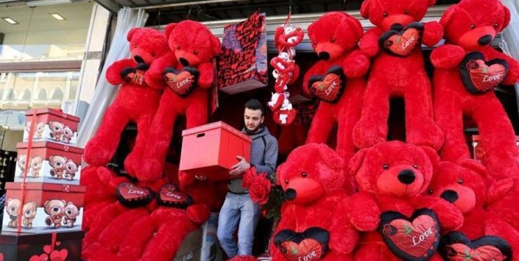 انتقاد شدید از برگزاری روز «ولنتاین» در ایران
