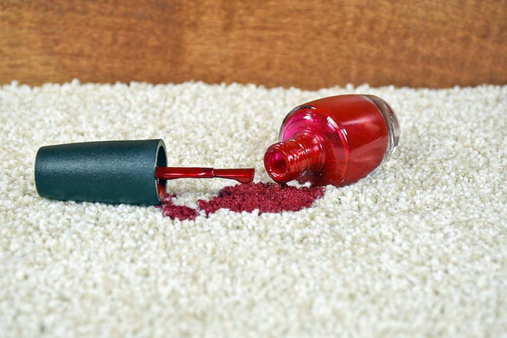 پاک کردن لاک از روی فرش با ترفندهای ساده و تضمینی(ستاره)