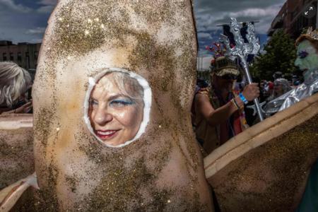 از رژه سالانه پری دریایی تا نمایش خیابانی با حباب های صابونی