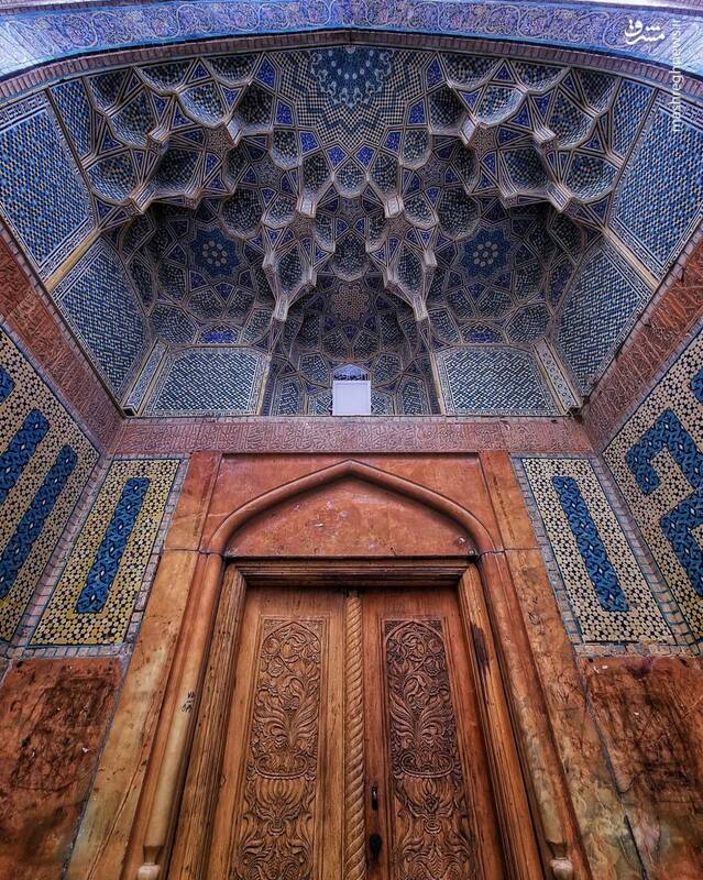 کاشی‌کاری زیبای مسجد علی قلی اقا