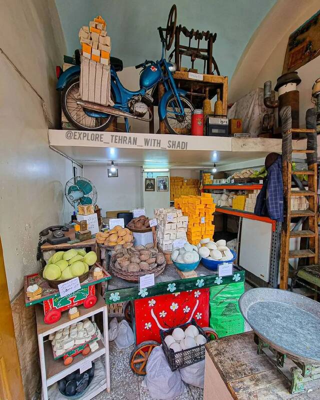 مغازه صابون‌فروشی ۶۰ ساله در خیابان مولوی