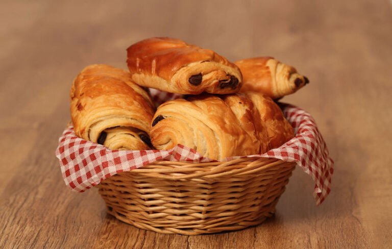 ۱۴ نوع صبحانه‌ی فرانسوی کلاسیک که باید امتحان کنید!