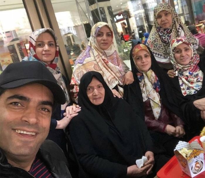 تصاویر ۵ خواهرشوهر مذهبی خانم بازیگر ایرانی