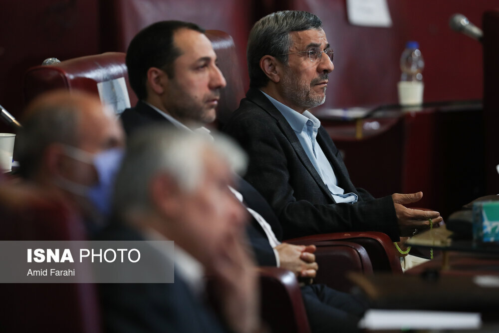 تصاویر خاص احمدی‌نژاد در مراسم افتتاحیه مجمع