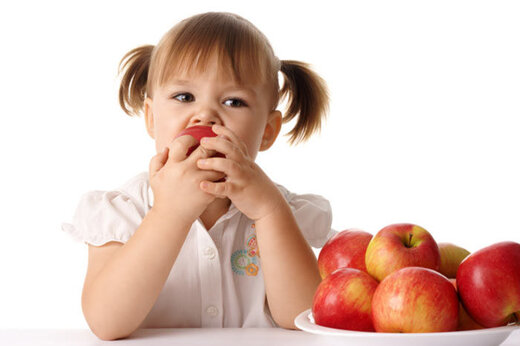 عوارض عجیب زیاده‌روی در مصرف سیب