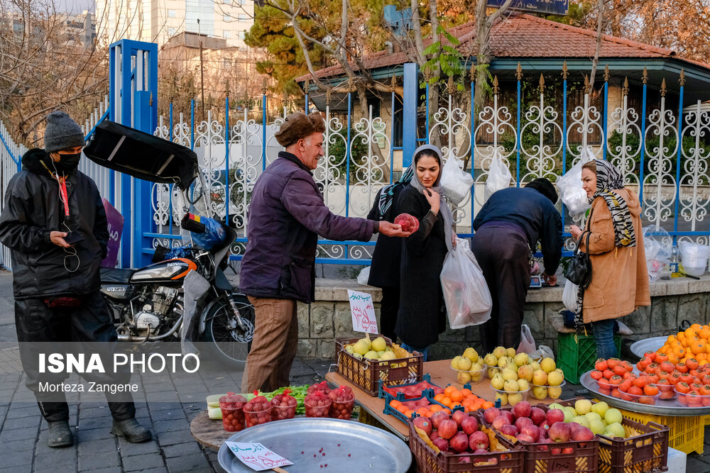 تصاویری از بازار تهران در آستانه بلندترین شب سال(ایسنا)