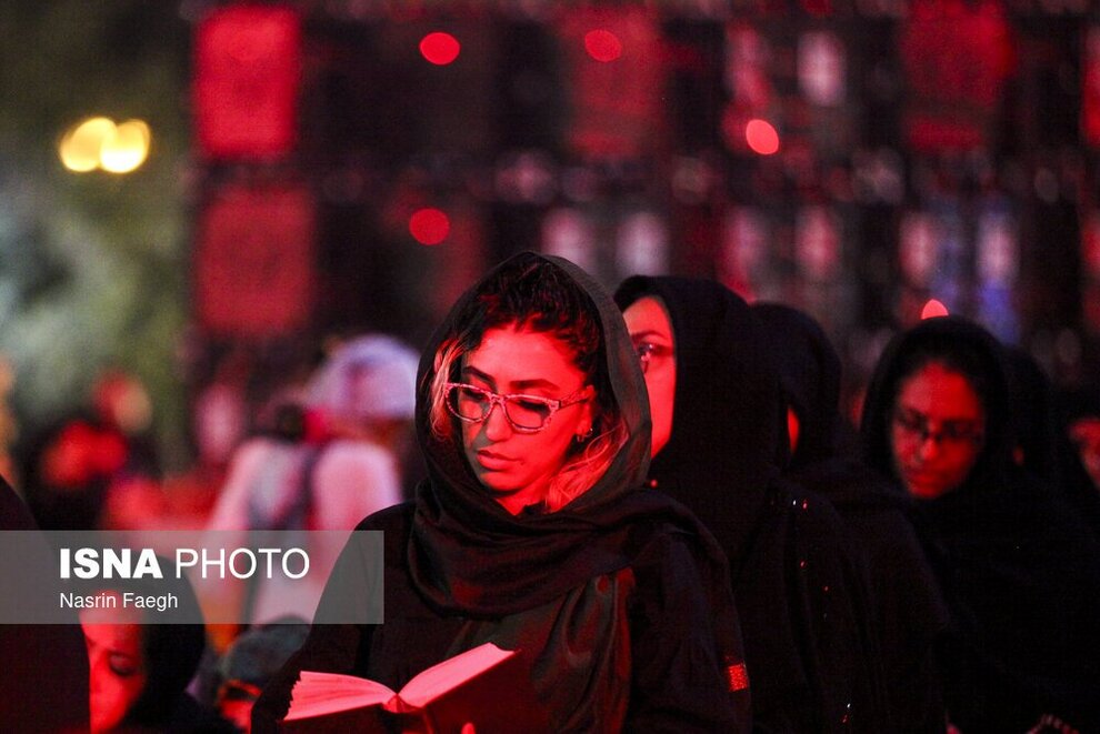 تصاویری متفاوت از حضور زنان و دختران در شب قدر (سایتهای مختلف)