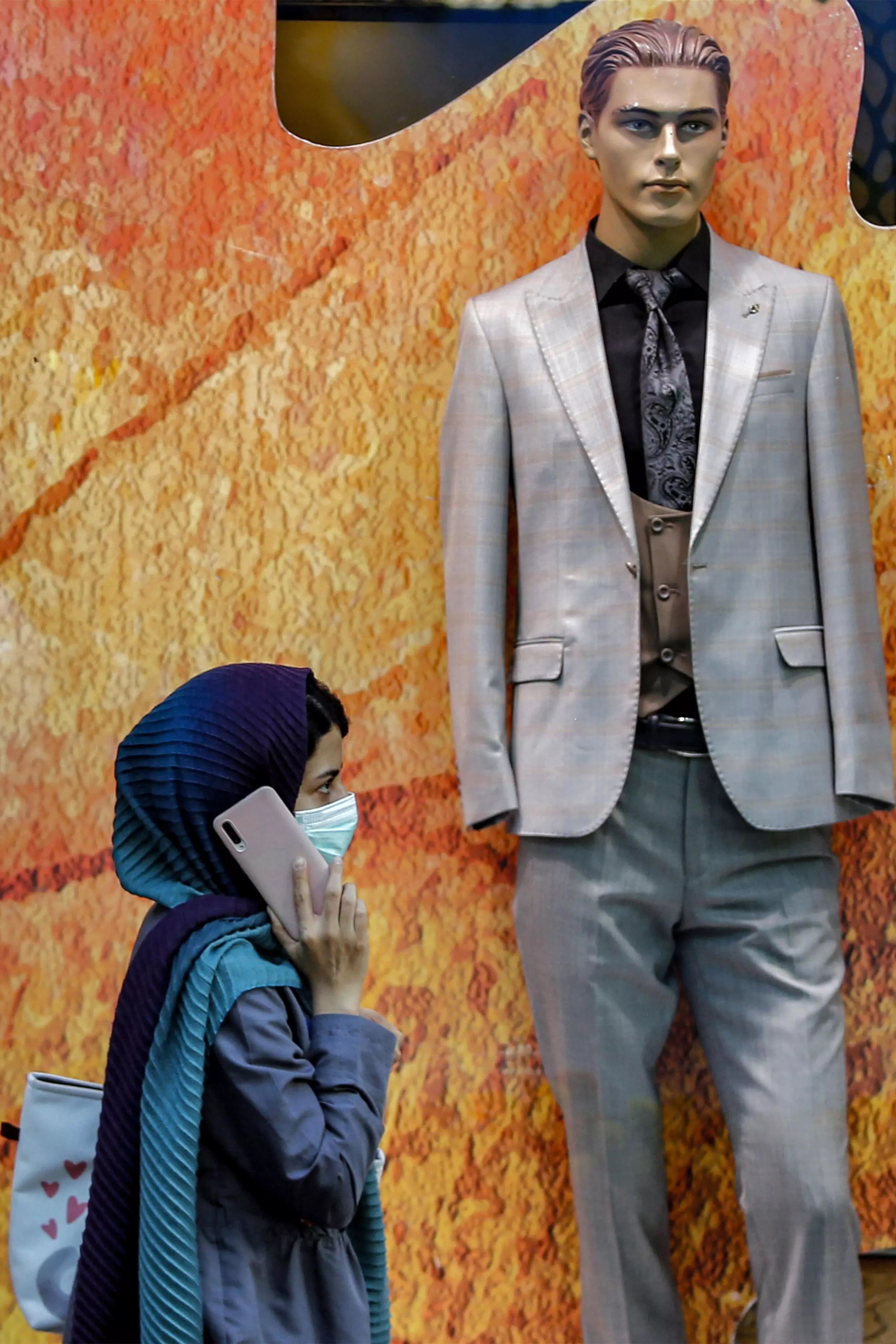 بازگشت کِراوات به لباس مردم ایران سوژه شد
