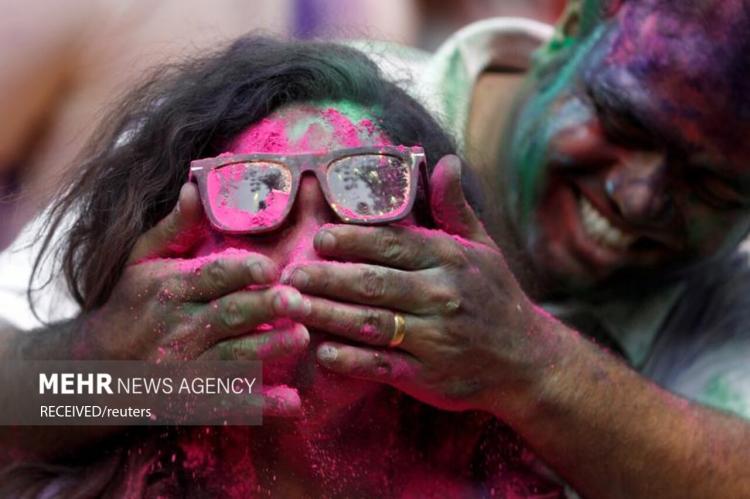 جشنواره رنگ‌ها در هند(مهر)