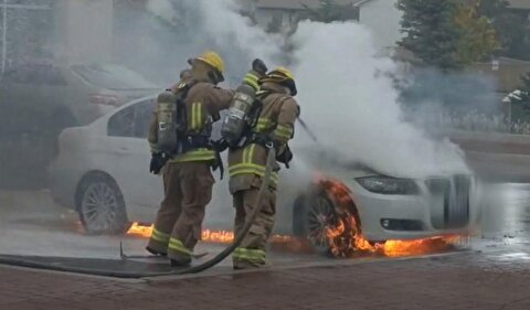 اولین تصاویر از آتش‌سوزی هولناک BMW در اتوبان صدر تهران
