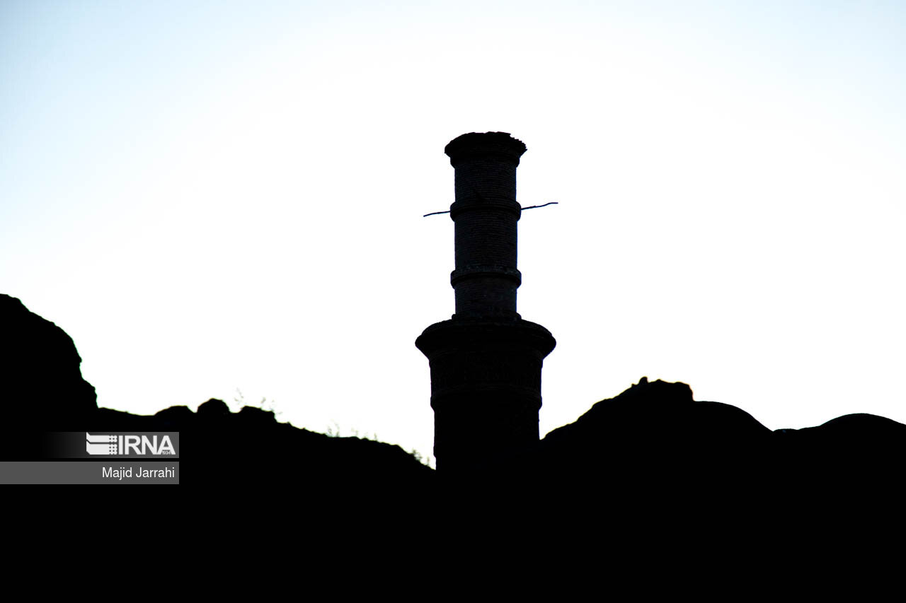 قلعه تاریخی خرانق؛ زادگاه خورشید (ایرنا)